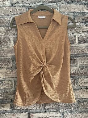 Calvin Klein Sleeveless Twist-Front Top in Camel just enough spandex like new